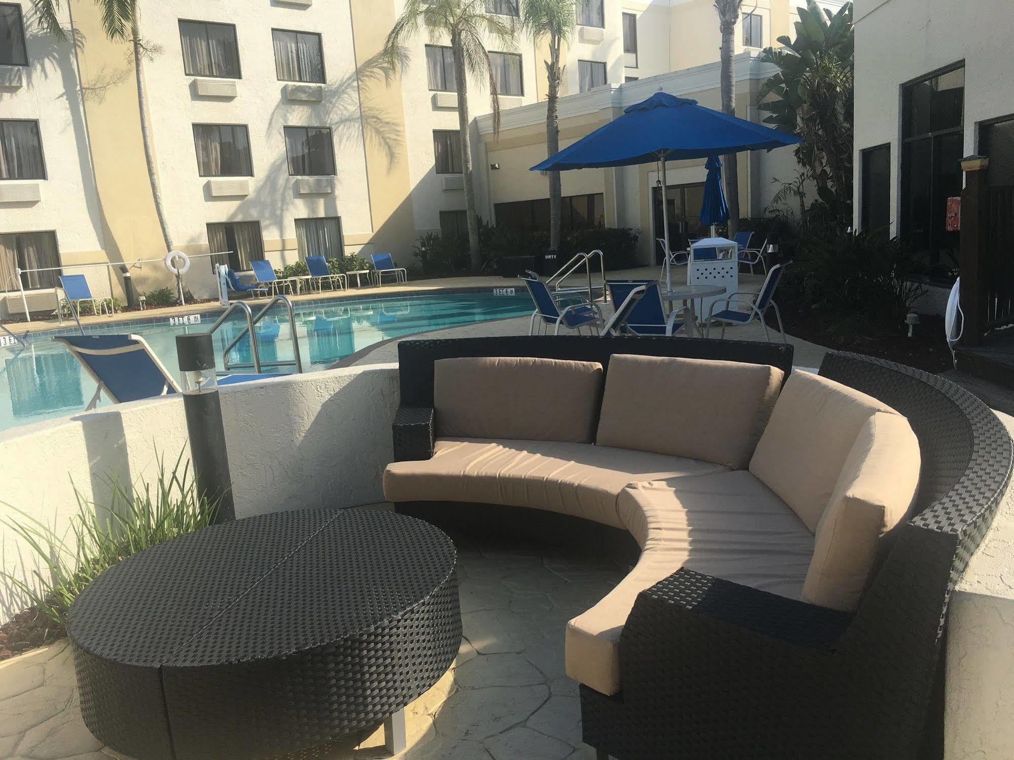 Holiday Inn - Fort Myers - Downtown Area By Ihg Bagian luar foto