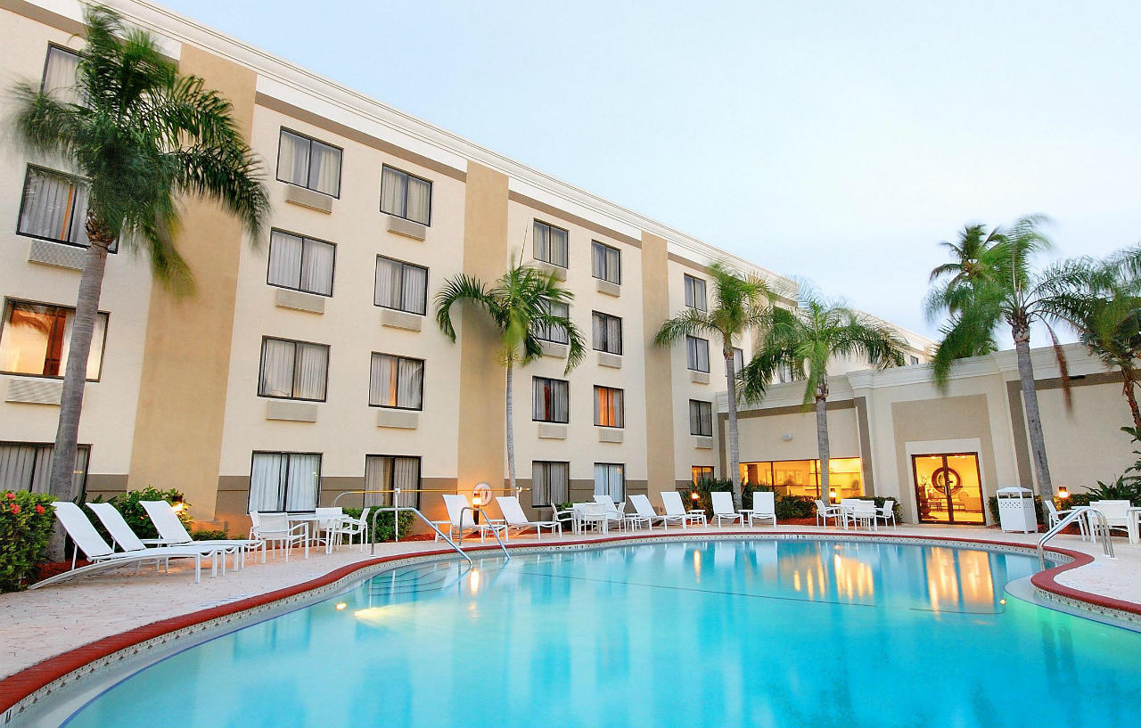 Holiday Inn - Fort Myers - Downtown Area By Ihg Bagian luar foto